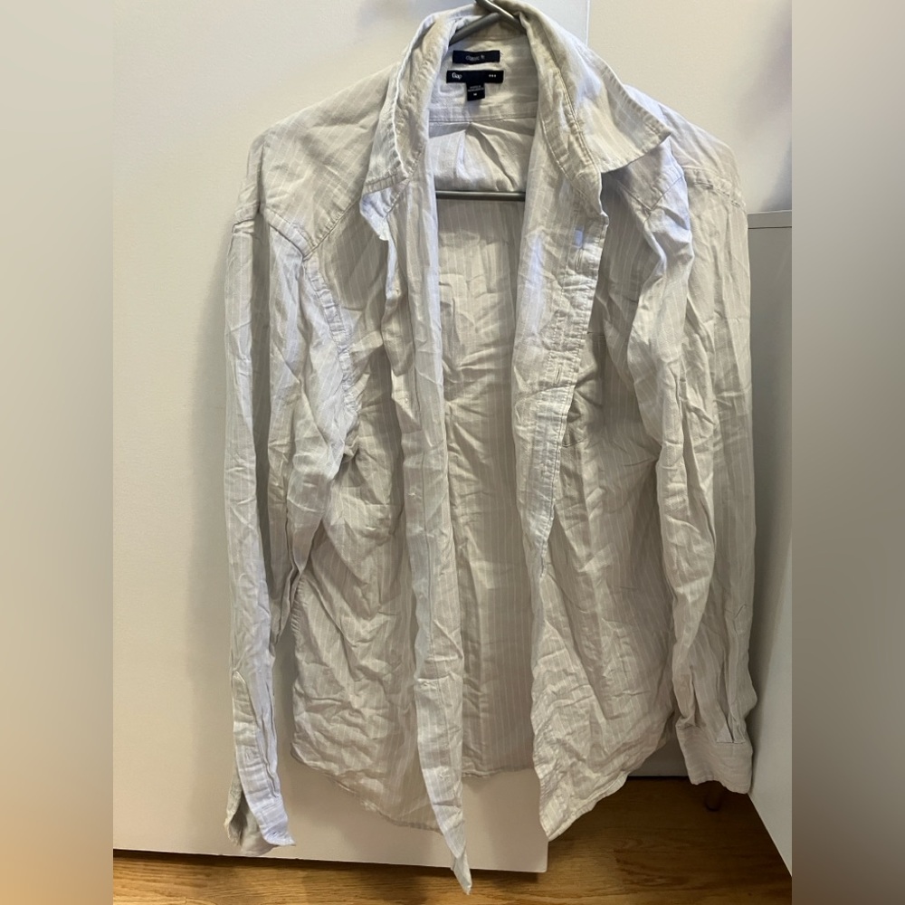 SOLD GAP Classic Fit Cotton/Linen Shirt in Light Grey